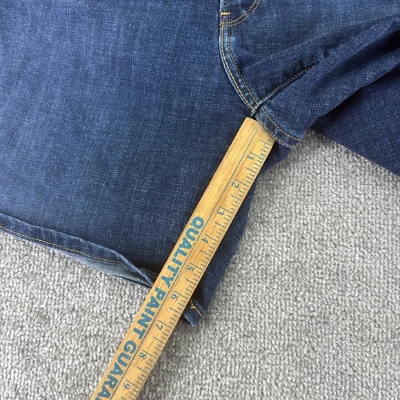 Levis Blue Jean Denim Classic Shorts Womens Size 33 High Rise - Picture 3 of 8